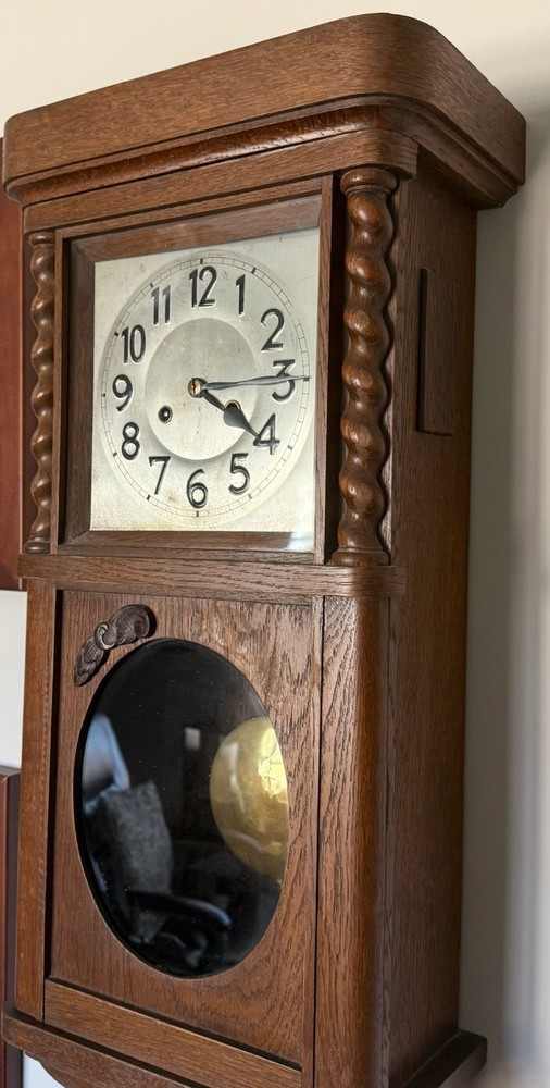German 8 Day Wall Clock Early 20th Century, Working Condition, Chimes