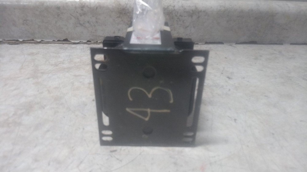 Square D 9070T200D1 240VAC; 480VAC Input 120VAC Output Control Transformer