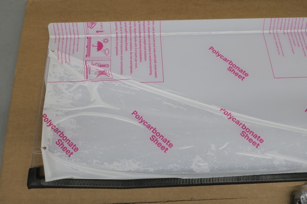 CAN-AM OEM PART. 715002433. Half Windshield Can-Am Defender.