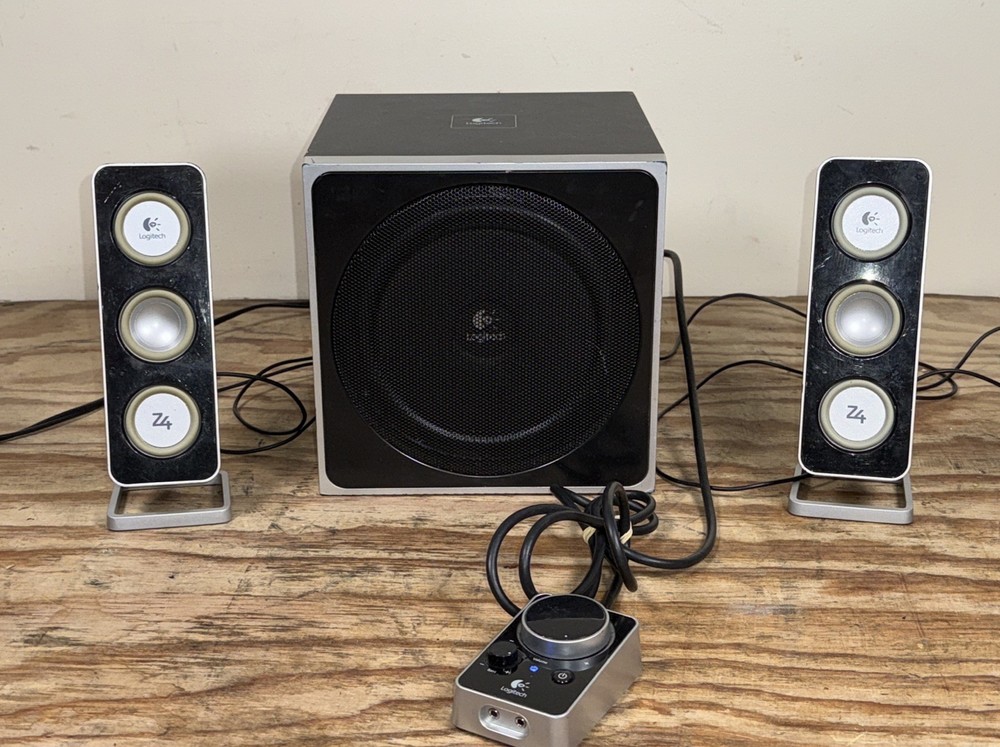 Logitech Z4i 2.1 Speaker System w/ Subwoofer & Wired Remote