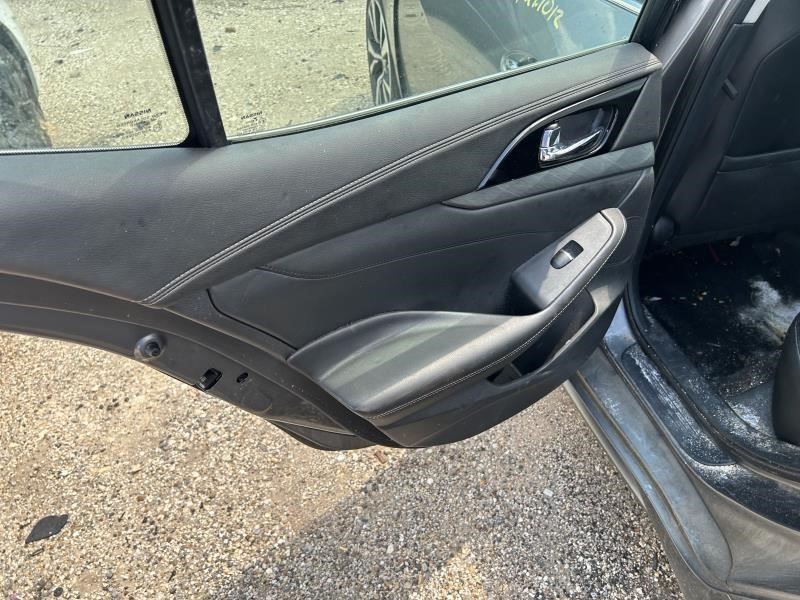 MAXIMA 2016 Fuse Box Cabin 104687063