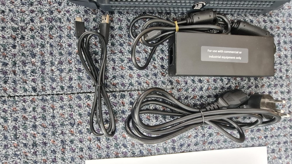 Keysight P9372A Streamline USB Vector Network Analyzer VNA 300kHz - 9 GHz Tested