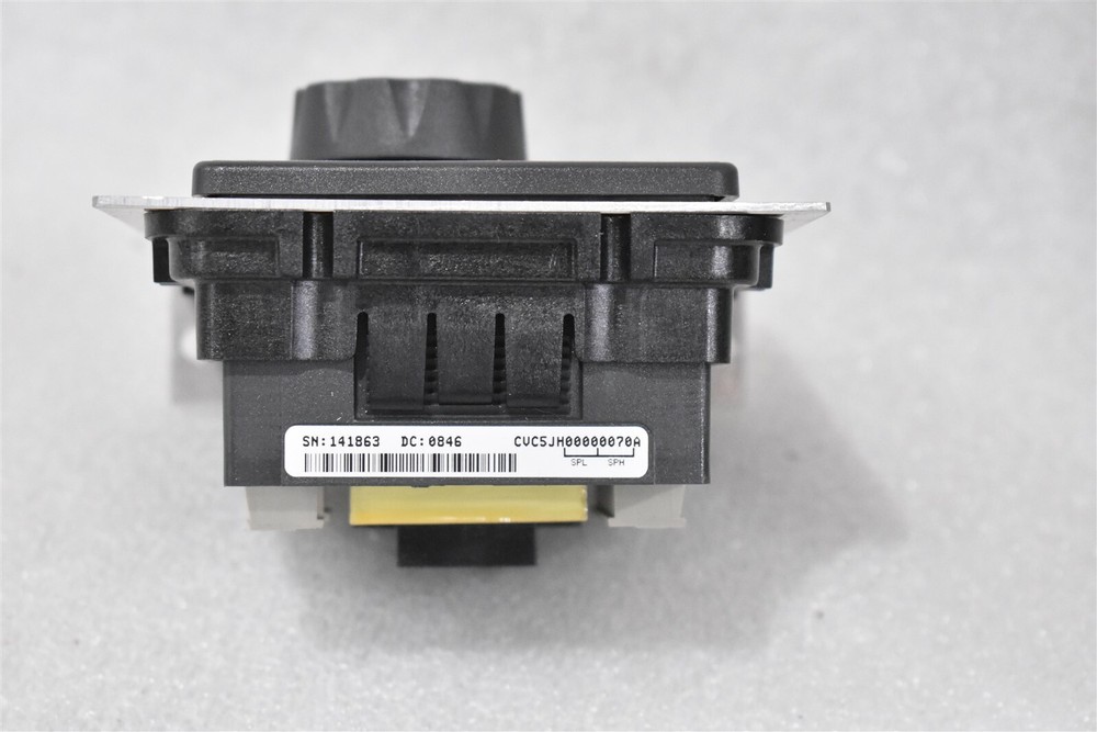 WATLOW CVC5JH00000070A BASIC ON/OFF TEMPERATURE CONTROLLER 120VAC 8 RELAY OUTPUT