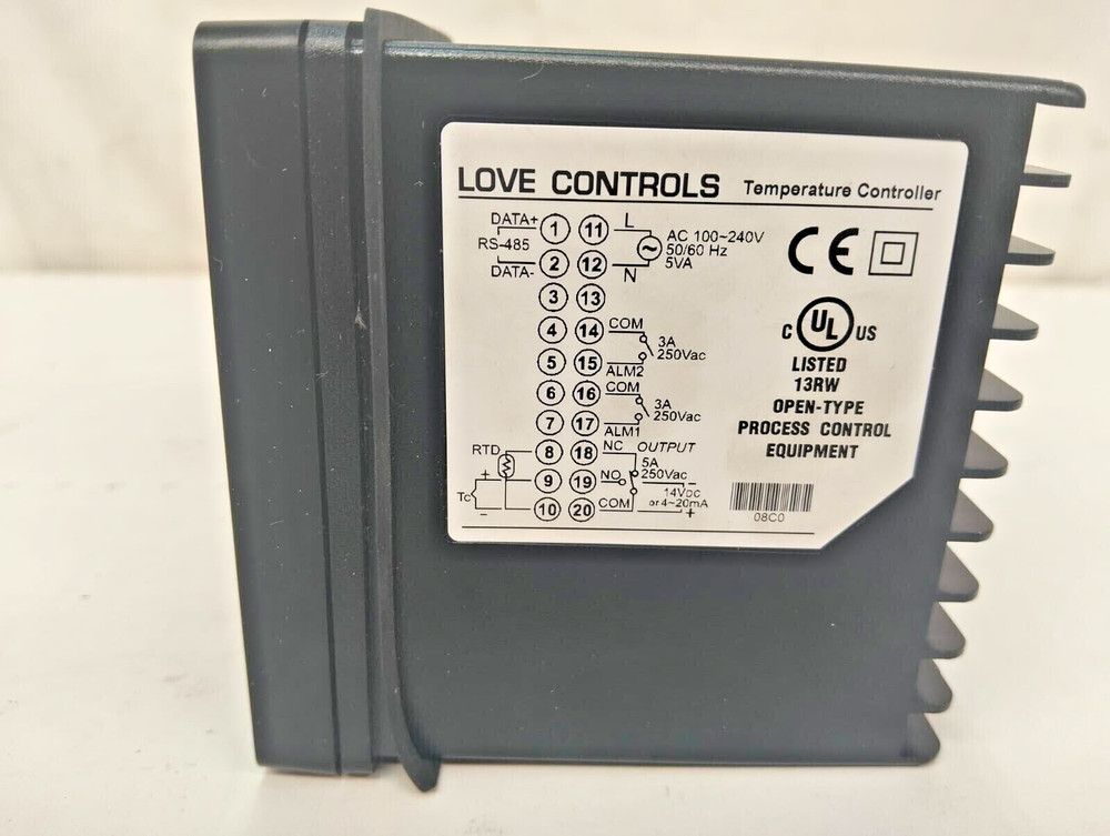 DWYER INSTRUMENTS – TEMPERATURE CONTROLLER – 4C-3
