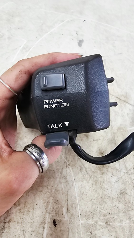 2000 HONDA VALKYRIE INTERSTATE Radio Control Buttons Remote Switch OEM