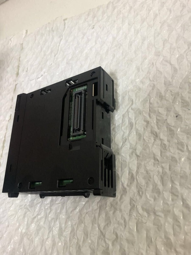 KEYENCE KV-SAD04 Authentic Operation Guaranteed PLC Module USED