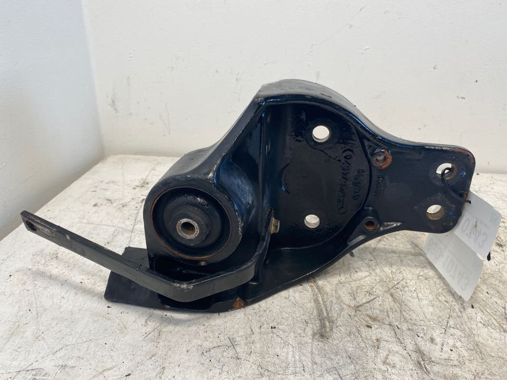 2017 International 4300 Cab Mount (630-10743)