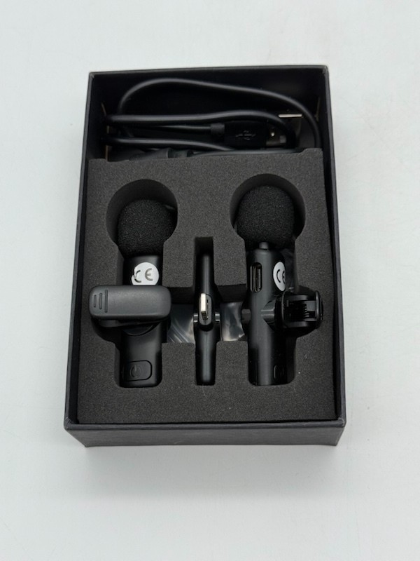2 Pack KII Wireless Lavalier Microphones New In Box