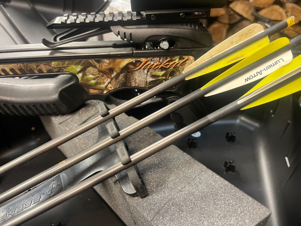 Barnett Jackal Crossbow