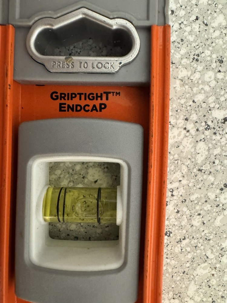 Johnson Standard Level Magnetic GripTight Endcap Orange Aluminum