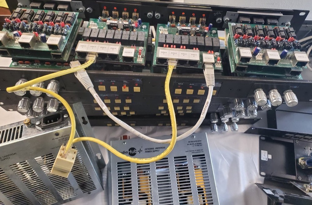 StudioHub Broadcast Audio System Lot Tested Rack Units Panels Modules CAT5
