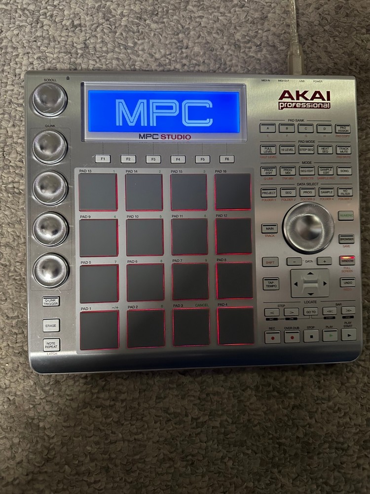 Akai professional MPC STUDIO Silver w/Box SDS