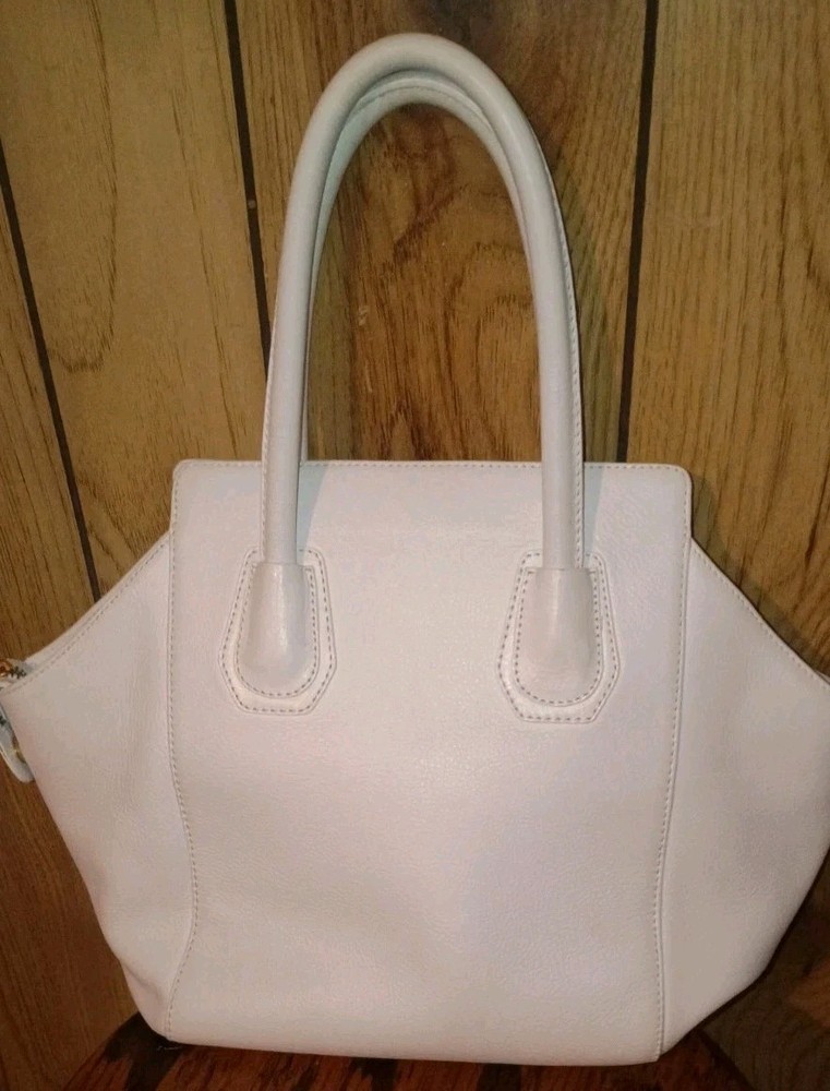 Purse By Noé Bernacelli