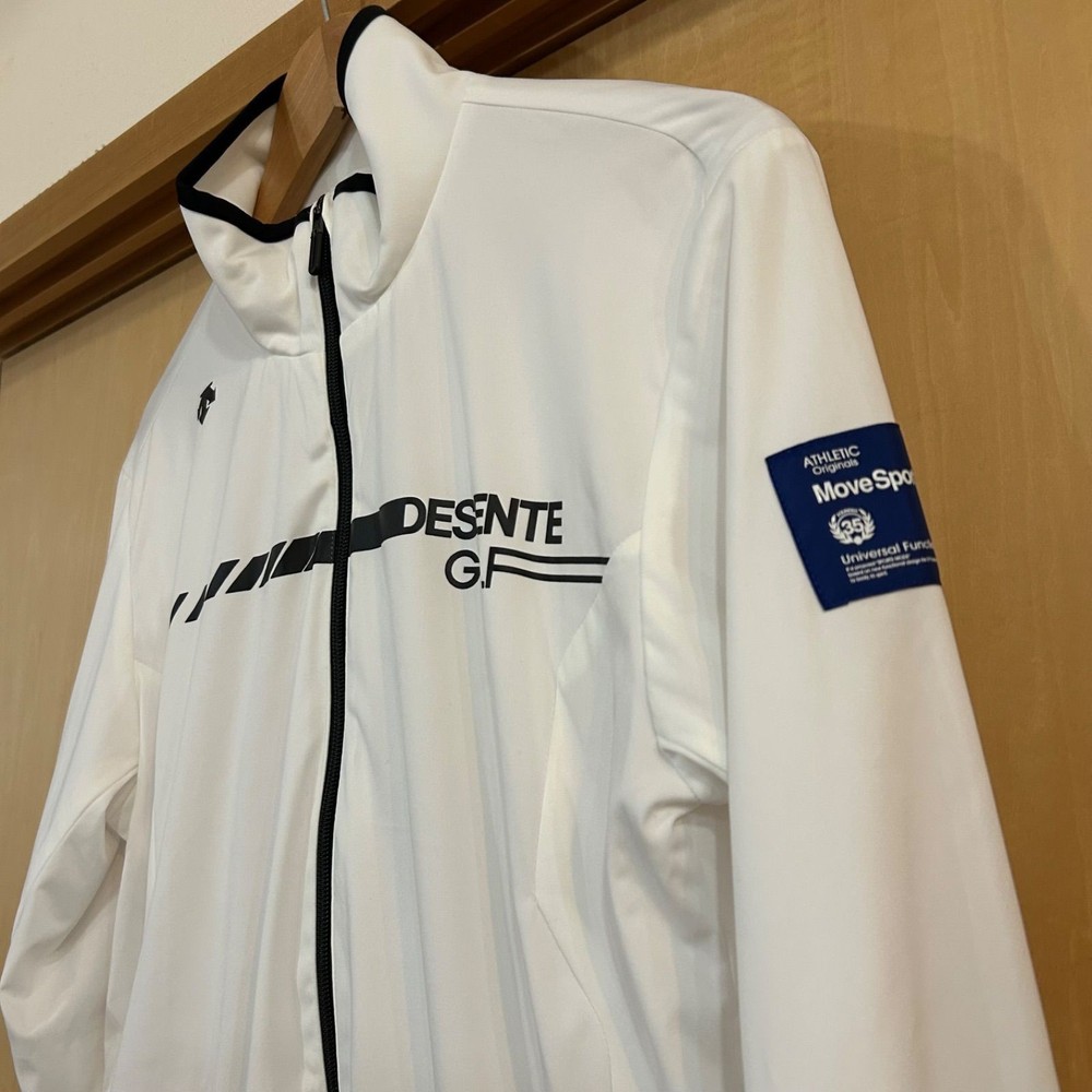 Descente Golf Collection UV Protection Jacket Size Small (3150)
