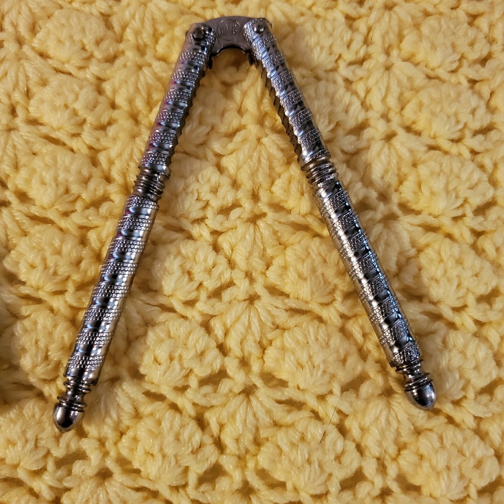Nutcracker Vintage Silver Metal Handheld Nutcracker Nut Cracker Tools Set of 2