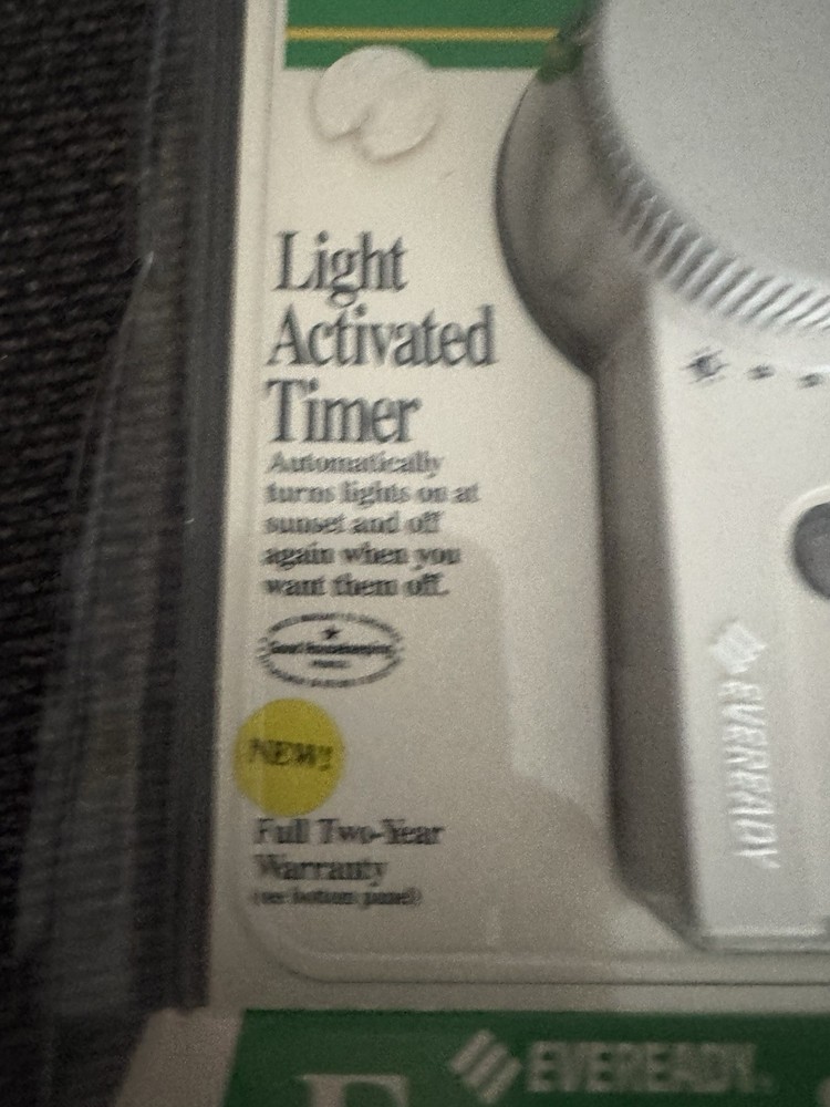 Sealed Eveready Eversafe Light Activated Timer - NEW Old Stock
