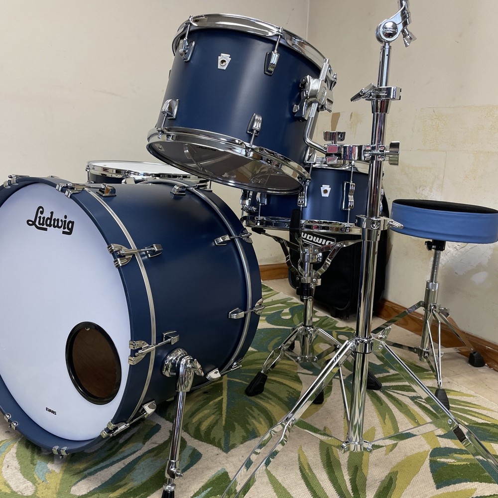 Ludwig Heritage Cherry 4  Piece Shell Pack.