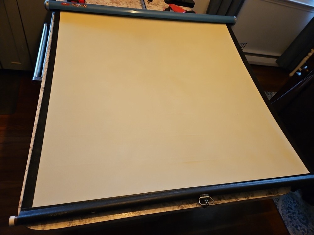 Vintage Da-Lite Flyer 40x40 Projection Screen