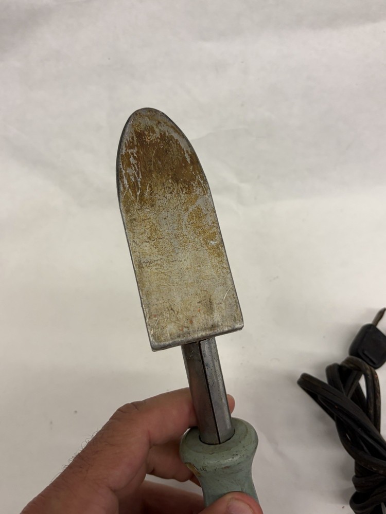 Vintage Sealector tacking iron model 100-D1 tested