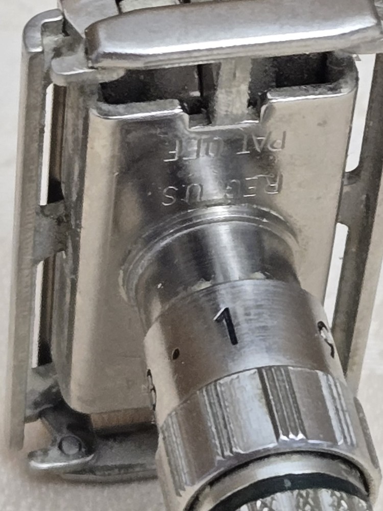 Vintage Gillette Adjustable Razor E1