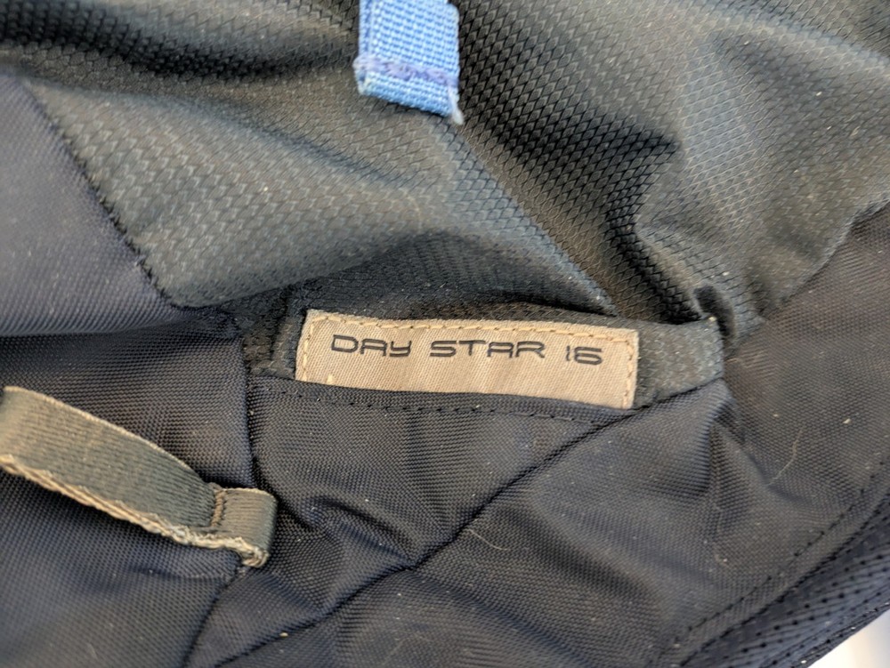 Camelbak Day Star 16 Hydration Backpack, NO hydration bladder Mesh Back Hiking