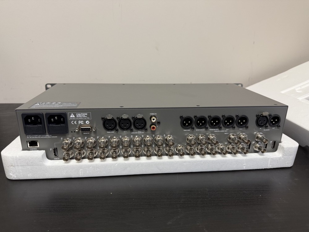 Blackmagic Design ATEM 2 M/E Production Studio 4K (Open Box)