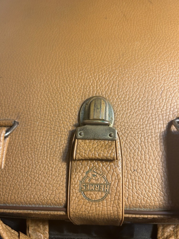Hermes Rocket typewriter Portable Green