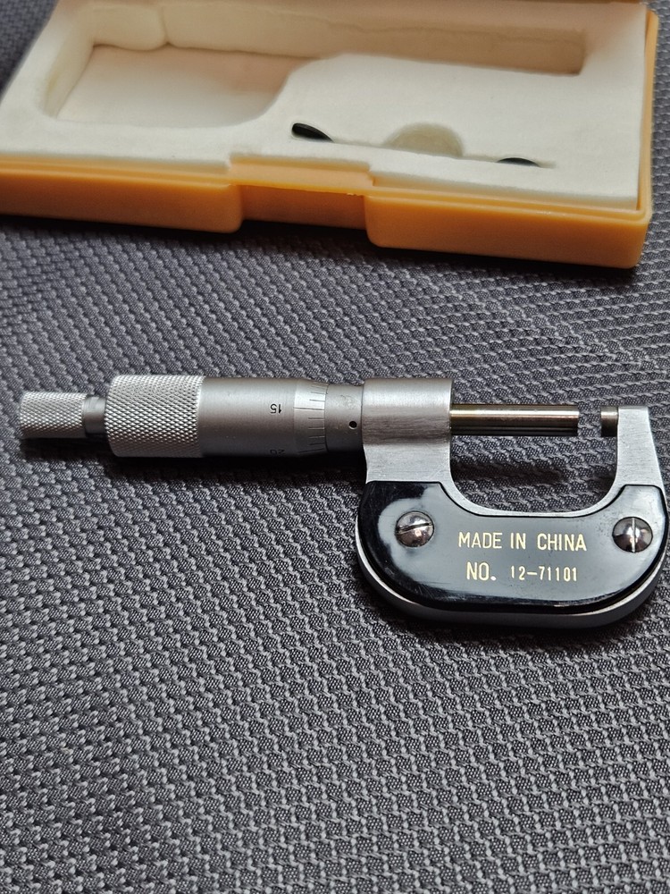 Chuar Brand 0-1" .0001", Micrometer