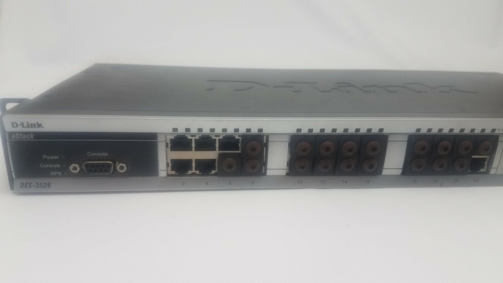 D-Link (DES-3526) xStack 24‑Port 10/100Mbps Stackable Switch DES‑3526 AS-IS