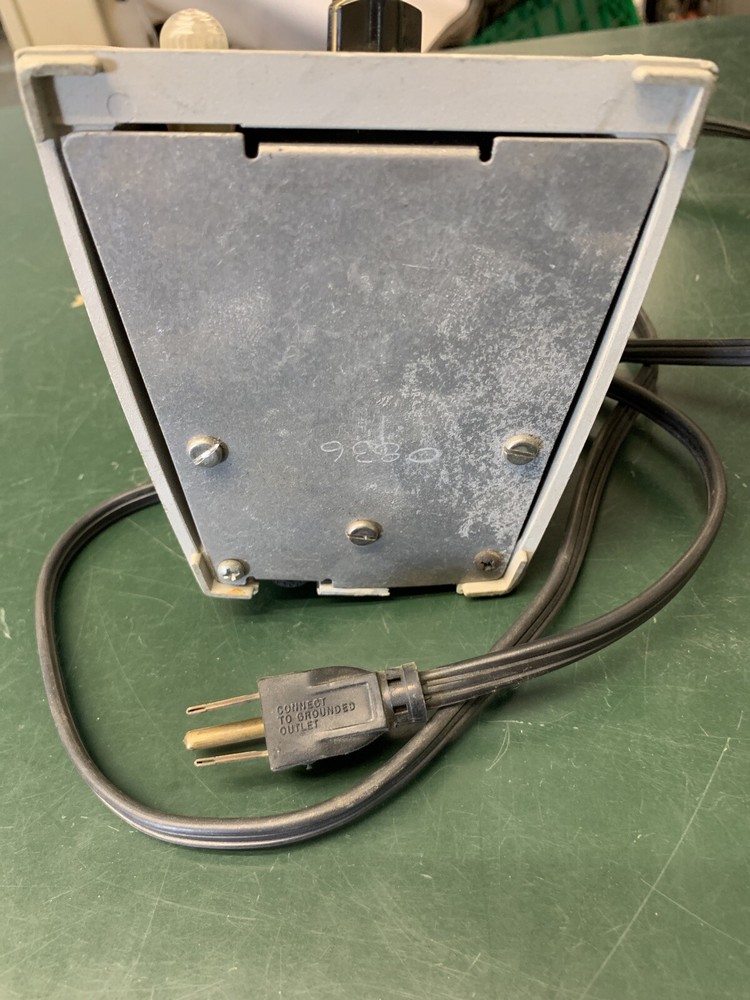 Reichert Instruments Model 650 Variable Power Supply