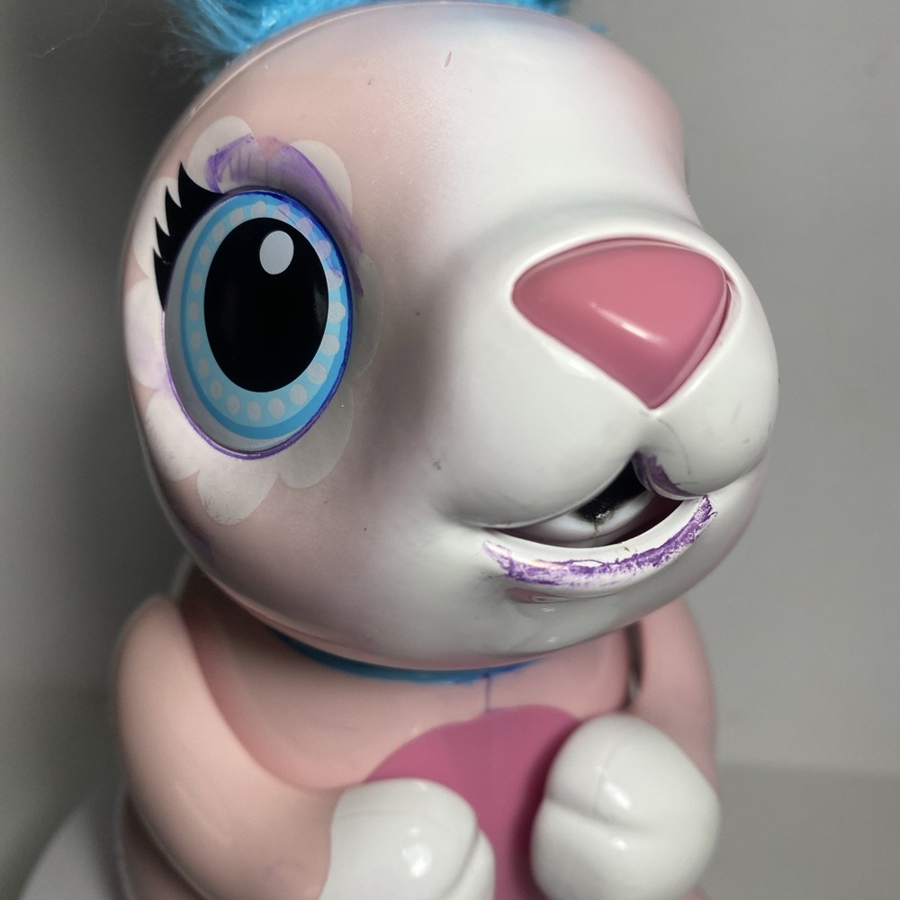 Spin Master Zoomer Hungry Bunny, Interactive Rabbit Toy
