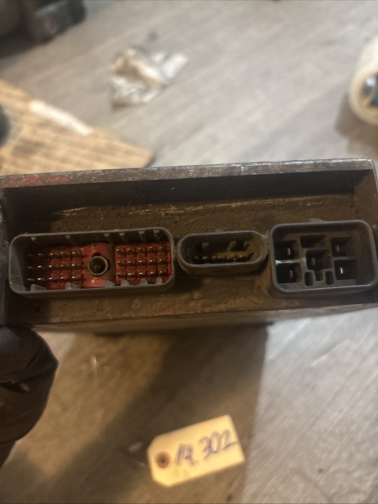 DETROIT DDEC III ENGINE CONTROL MODULE P23548553