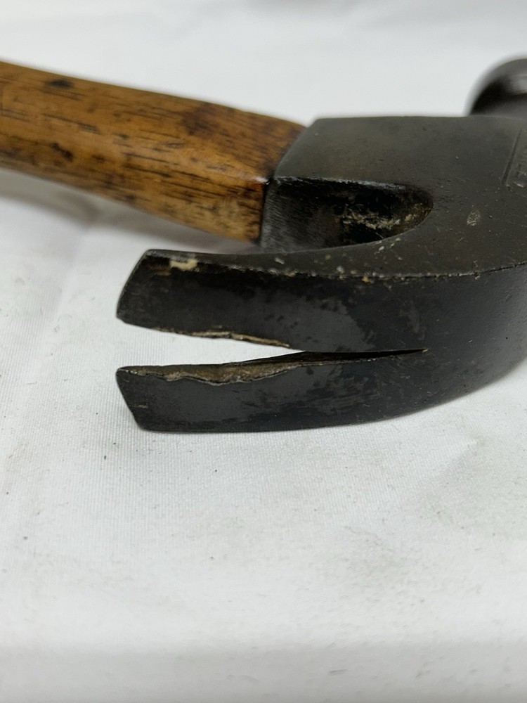 Stanley Curved Claw Hammer Nice