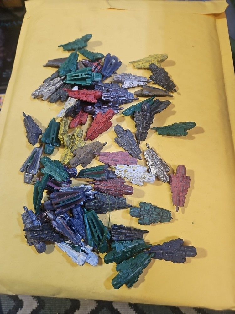 GW Epic 40k Eldar Plastic Eldar Cobras 5$ @