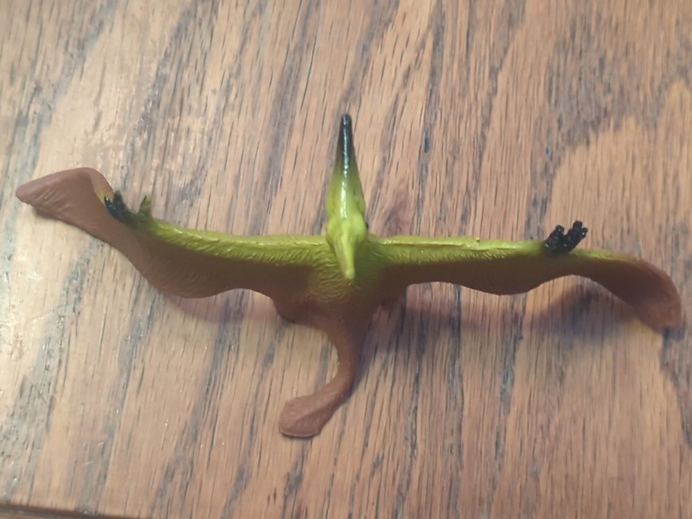 Triassic Terror: Pterodactyl Pteranodon 6" Figurine plastic toy Dinosaur Figure