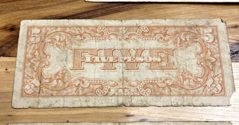 48 - Japanese Government WWII Notes Pesos