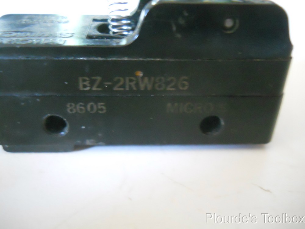 New MicroSwitch SPDT 15A Roller Lever Limit Switch, BZ-2RW826