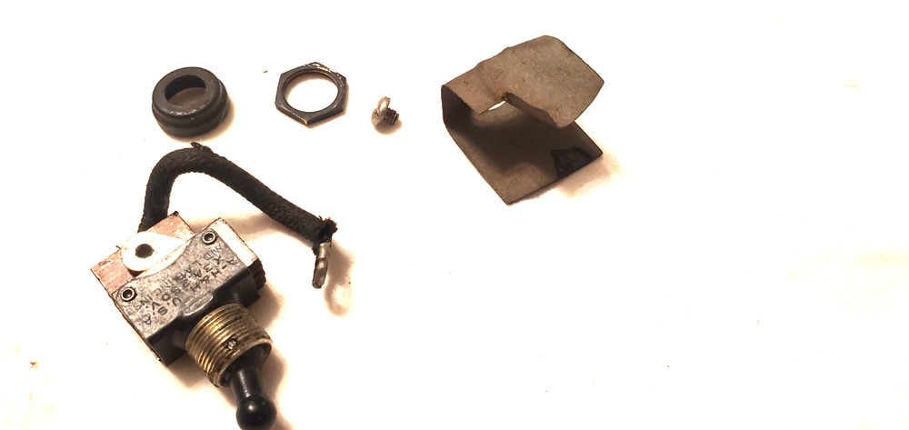 Singer 221 featherweight sewing Machine working tested light switch