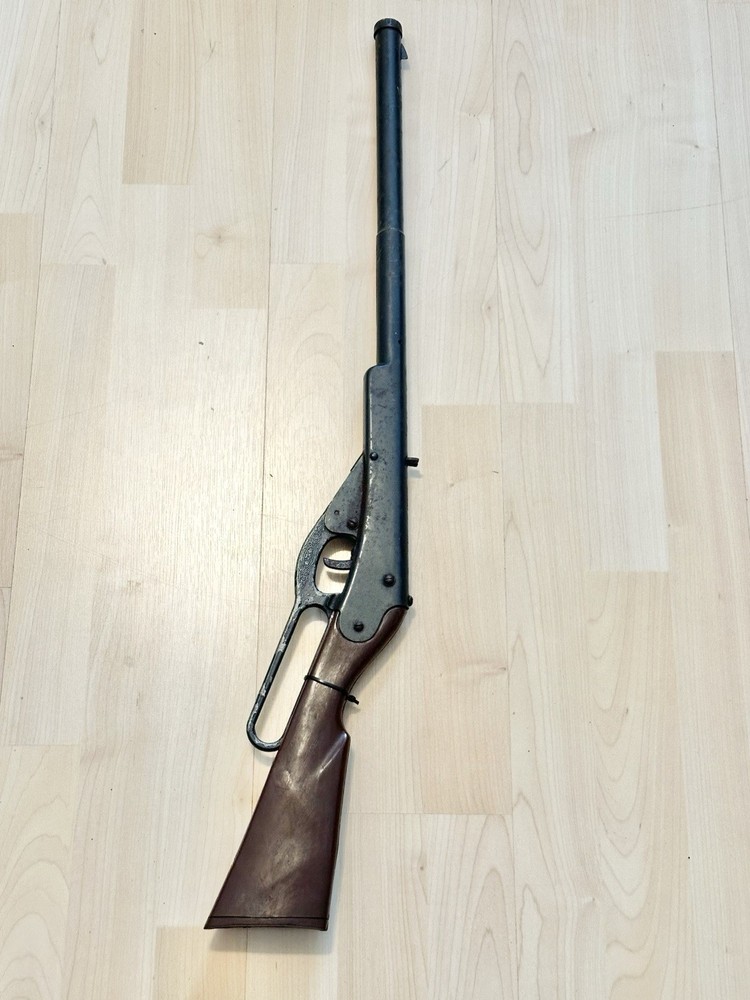 Vintage Daisy Model 30 BB Gun