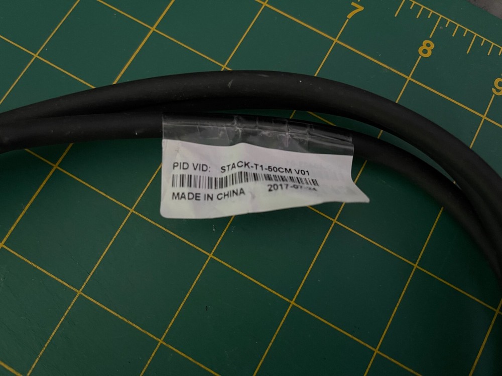 Cisco STACK-T1-50CM V01 Cisco 3850/9300 Stacking Cable