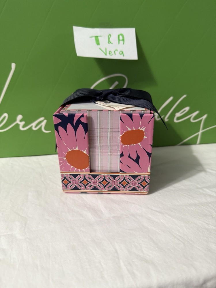 Vera Bradley Loves Me Take Note Cube NWT Retired Pattern