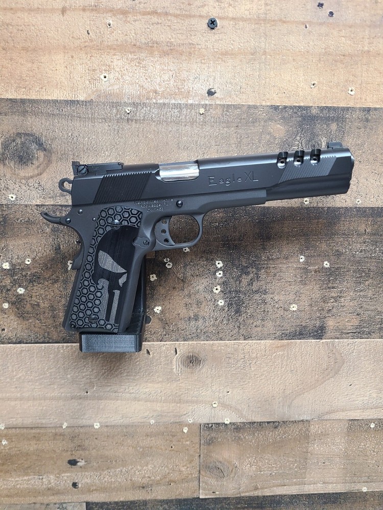 1911 Wall Mount