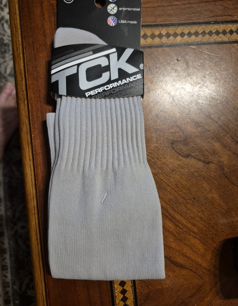 NWT TCK  Performance Socks GREY Adult MEDIUM Dry-IQ