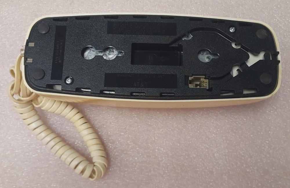TRIMLINE 210 TELEPHONE - AT&T - PREOWNED