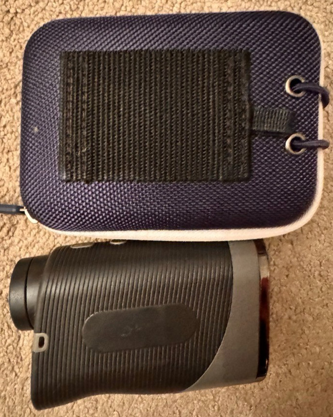 BLUE TEES GOLF RANGEFINDER WITH CASE NO!!! SLOPE FUNCTIONALITY