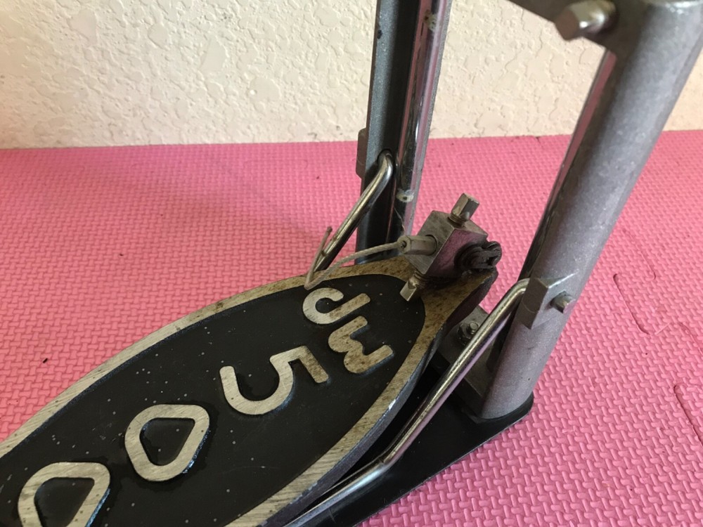 DW 5000 Hi Hat Pedal missing parts