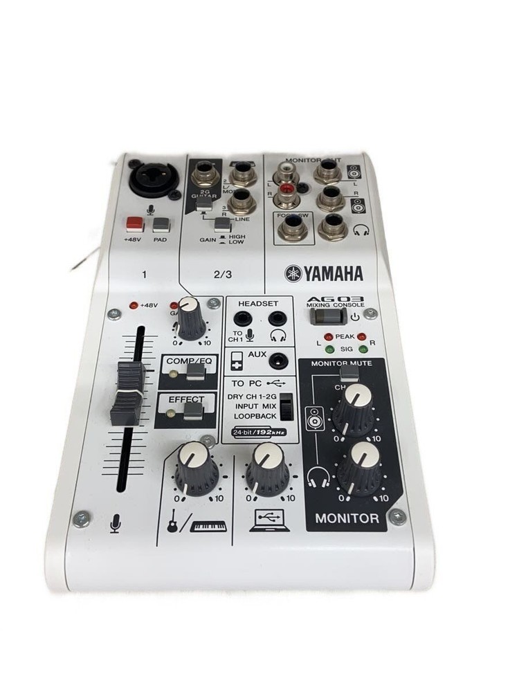 YAMAHA AG03 MIXER Used