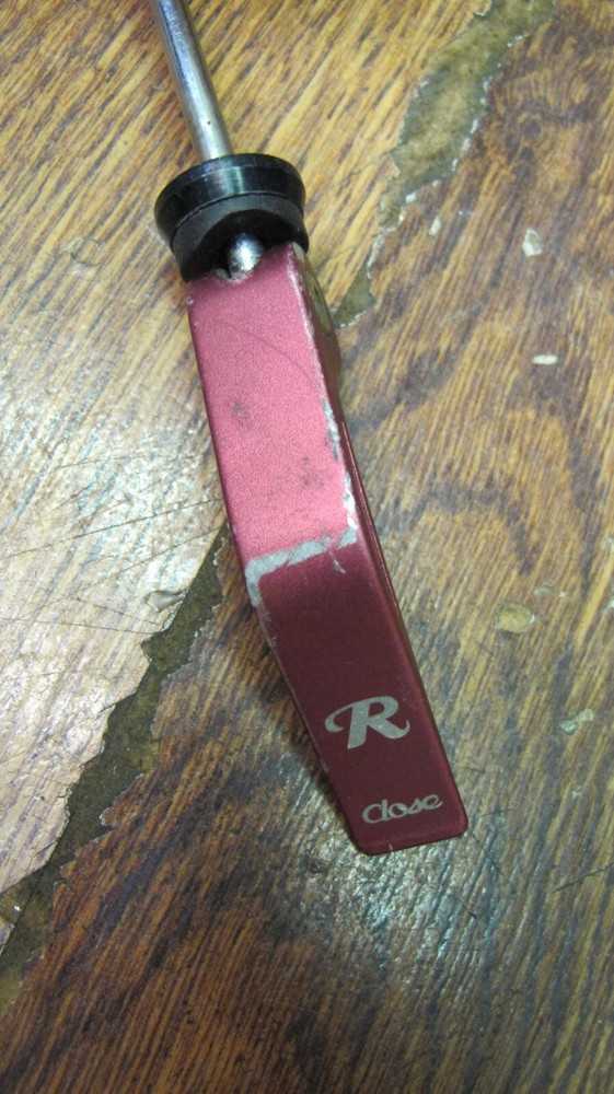 VINTAGE ROLF QUICK RELEASE FRONT WHEEL SKEWER - RED