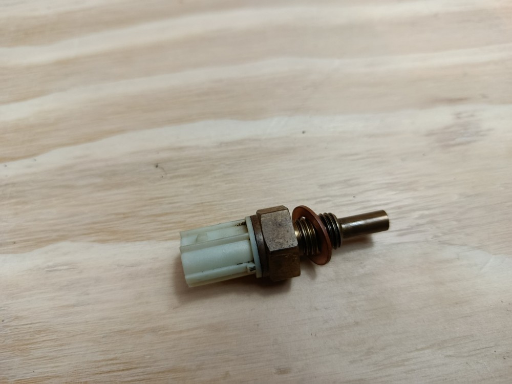 YAMAHA MT 07 2014 - 2016 M401E ENGINE TEMPERATURE SENSOR OEM Genuine