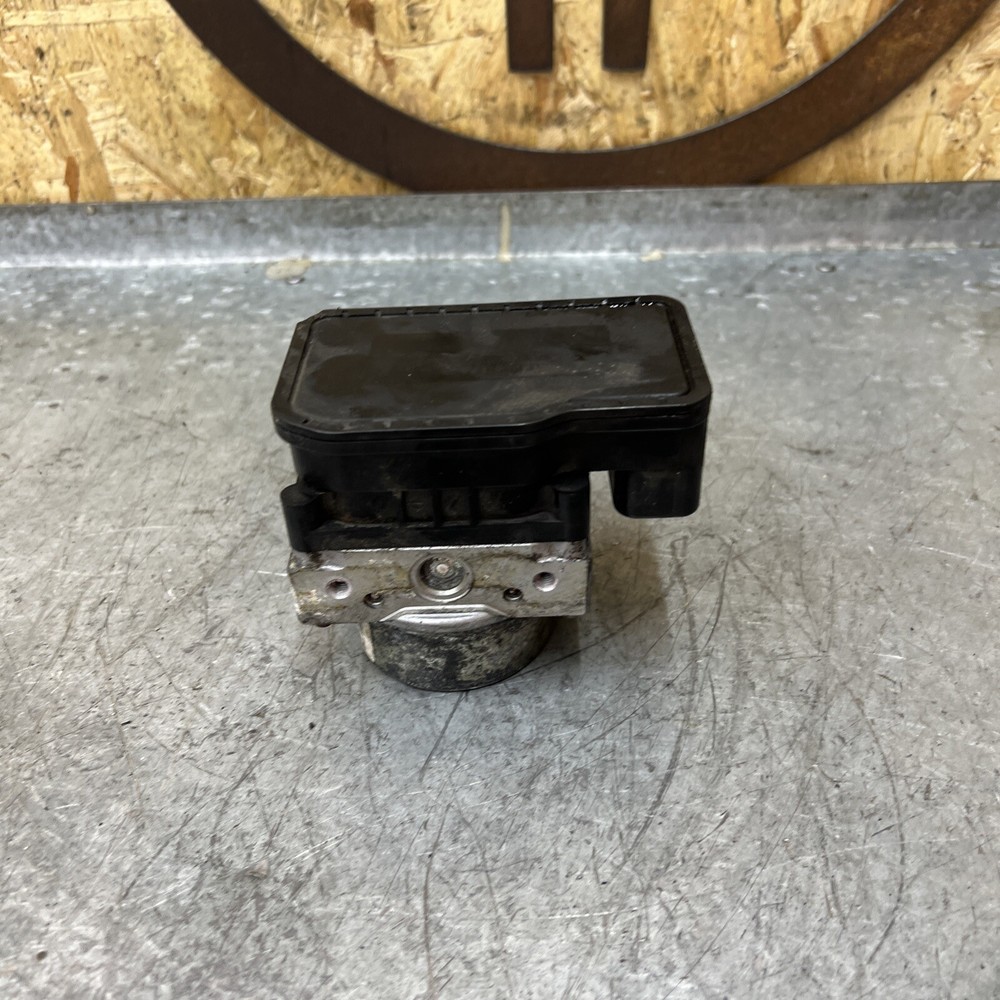 Triumph Tiger 800 2010-2014 ABS Pump Unit Module Control Unit